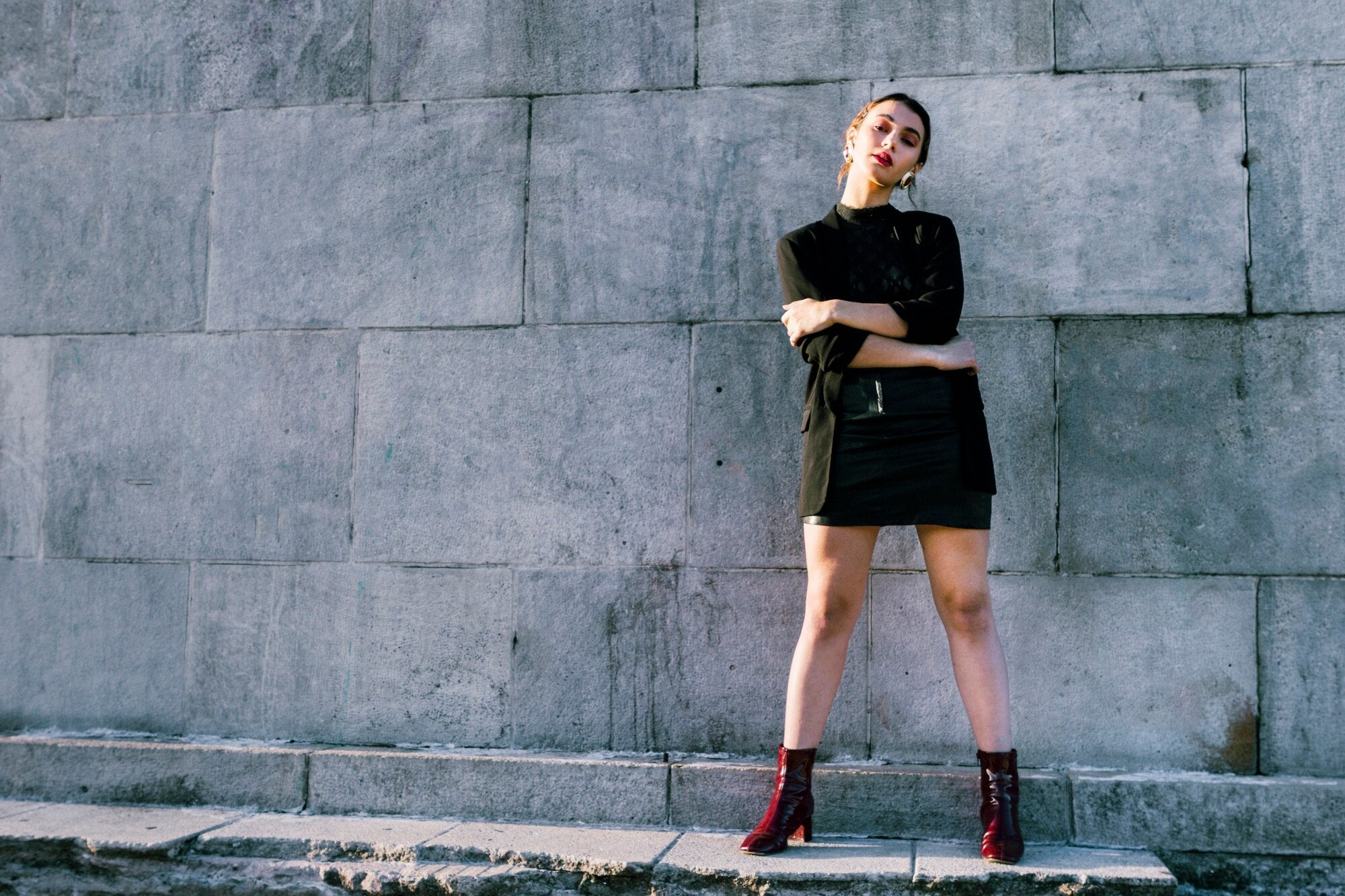 Outfits to Wear with Black Shorts: Stylish, Comfortable, and Effortless